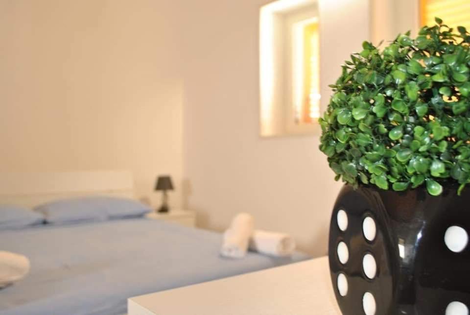 Masseria Capece Bed & Breakfast Uggiano La Chiesa Exterior photo