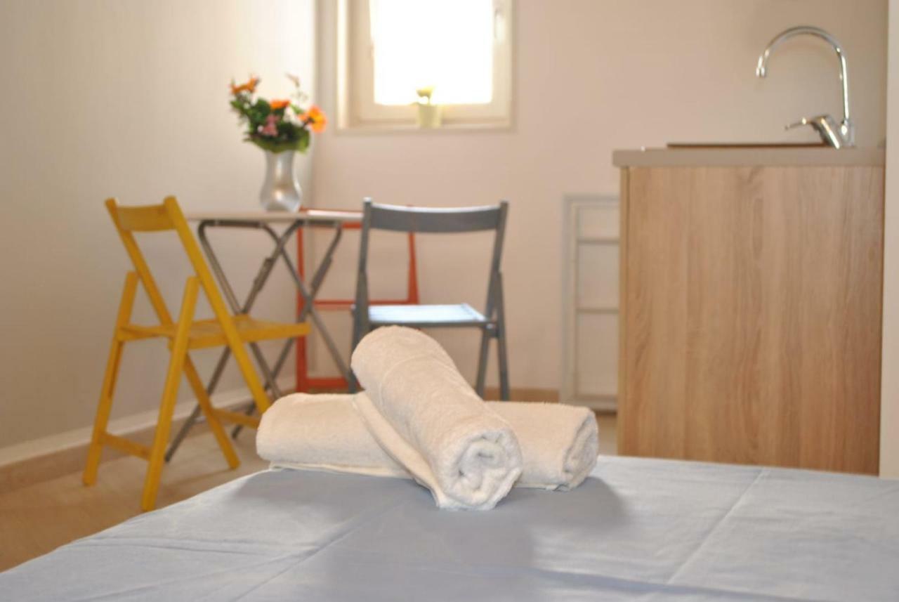 Masseria Capece Bed & Breakfast Uggiano La Chiesa Exterior photo
